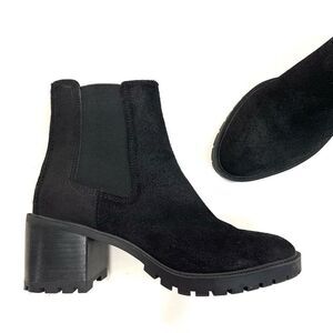 VINCE CAMUTO Henderson Chelsea Lug Sole Boots (Sz 38.5)